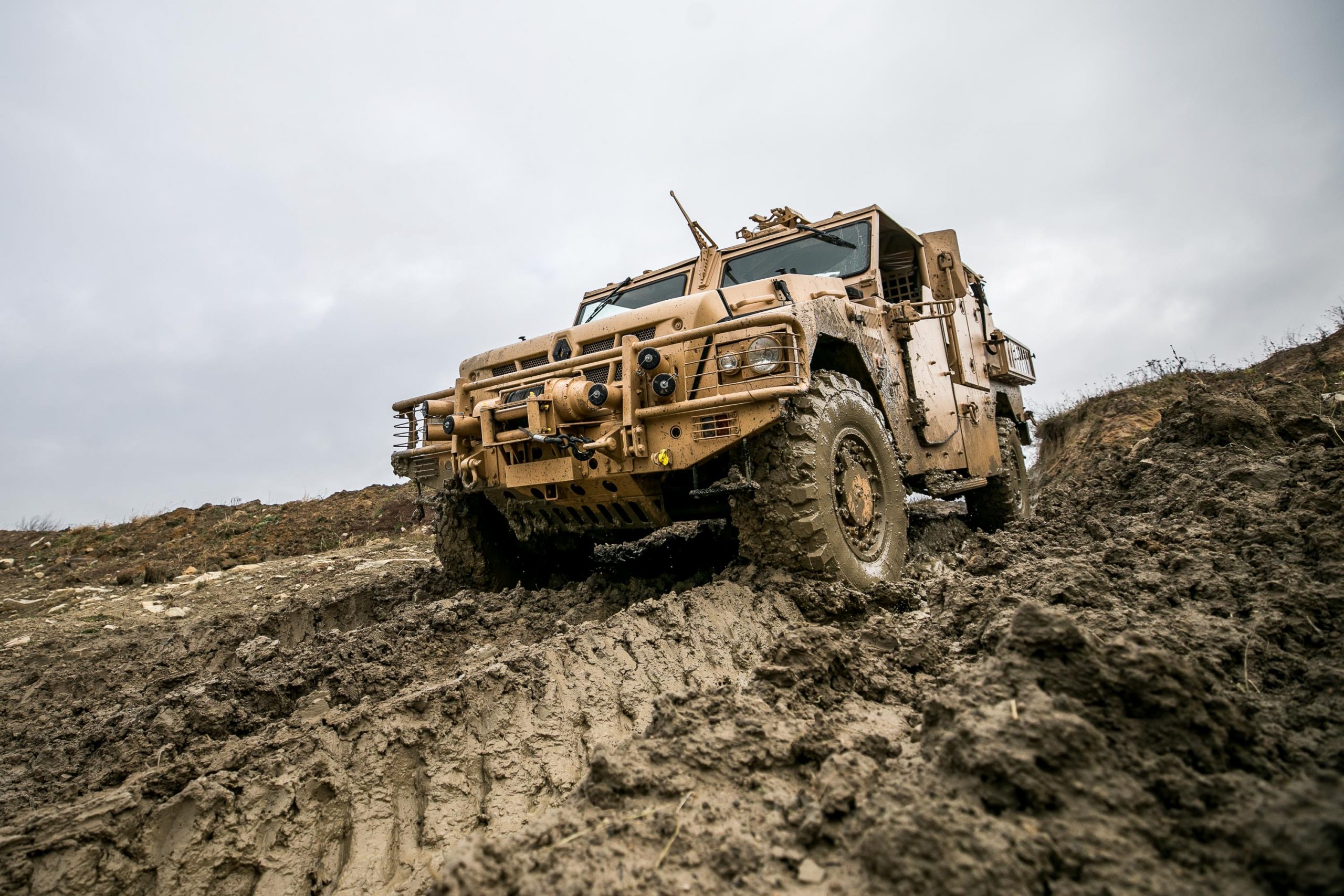 Renault-Truck-Defense_30